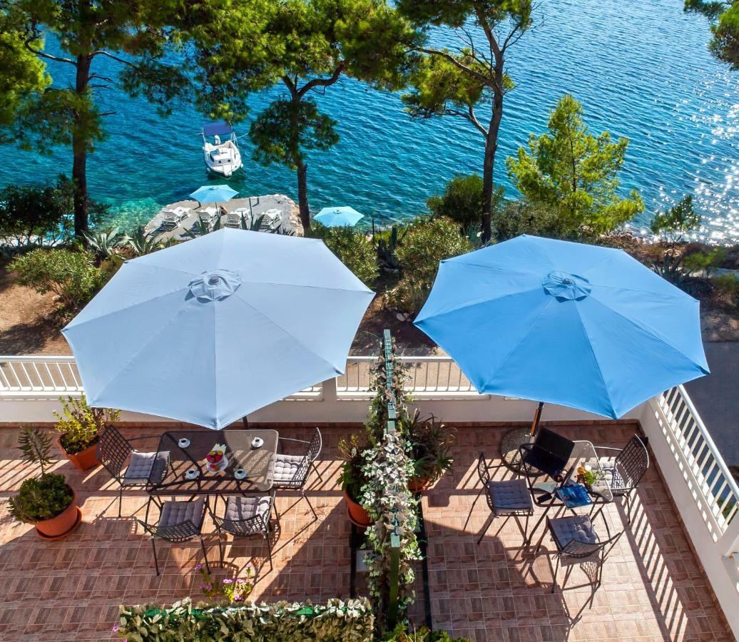 Apartments Velo Lago Lastovo Exterior photo